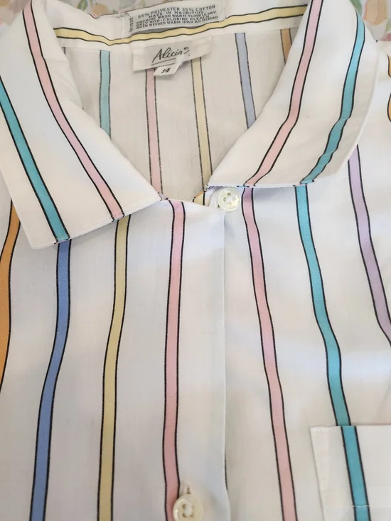 Vintage 90s Women's White Short-Sleeve Button Front Blouse Multi-Pastel Stripes - Picture 11 of 13